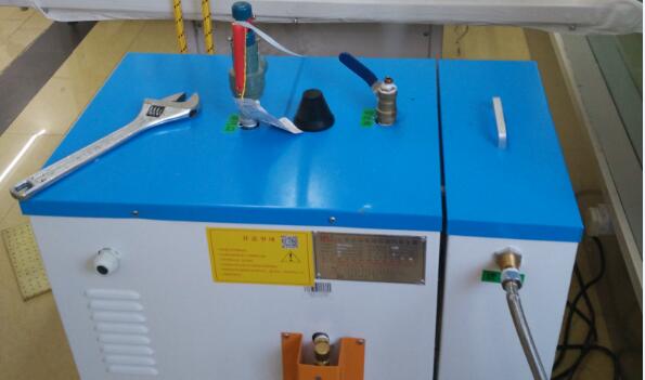 免檢12kw蒸汽發生器