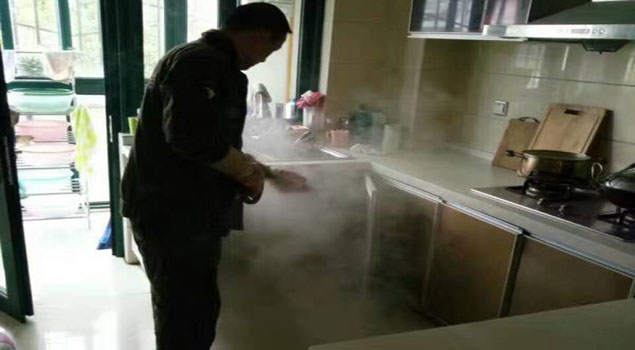油汙清洗蒸汽發生器