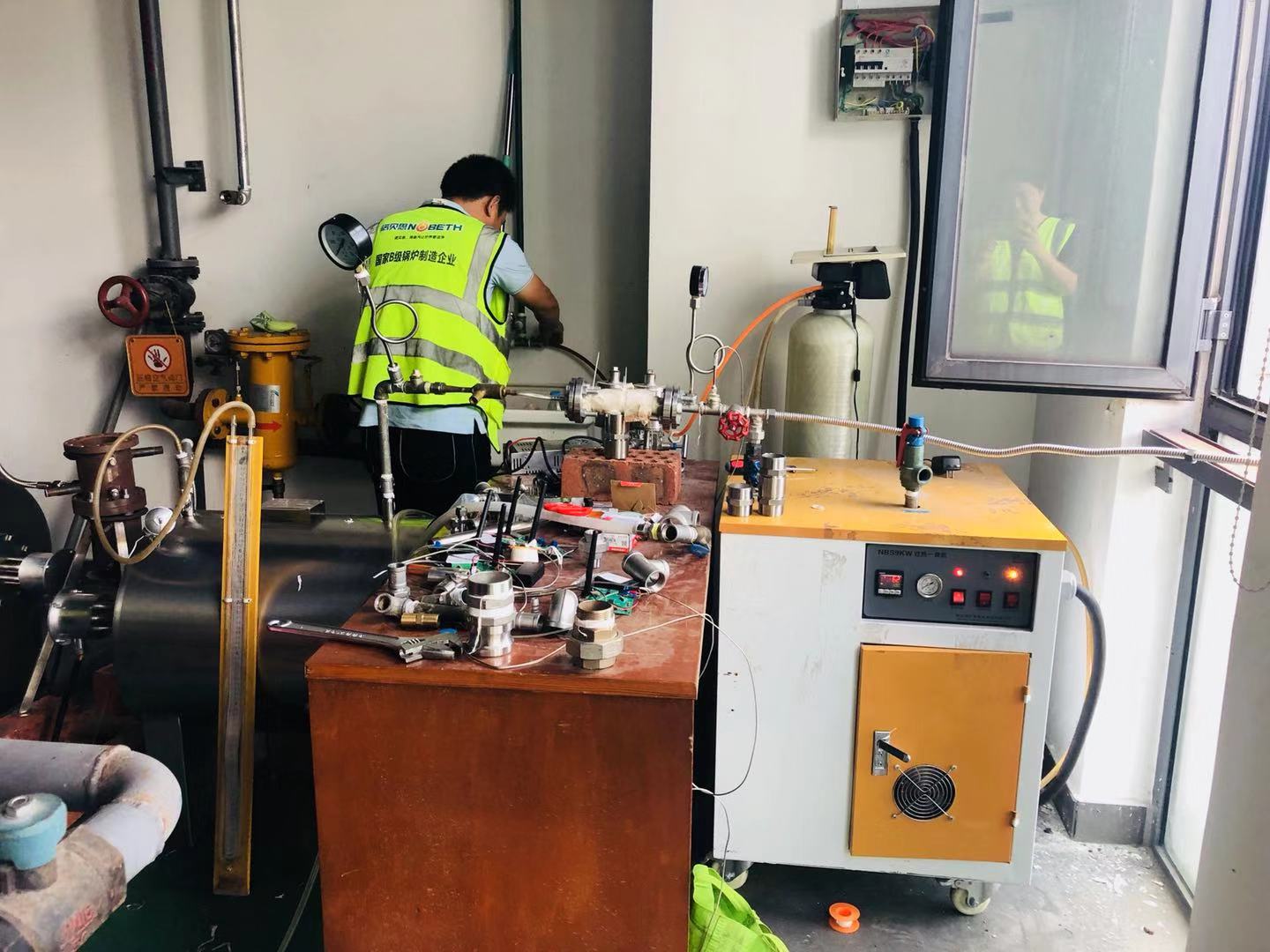 選擇蒸汽設備廠家資質很重要