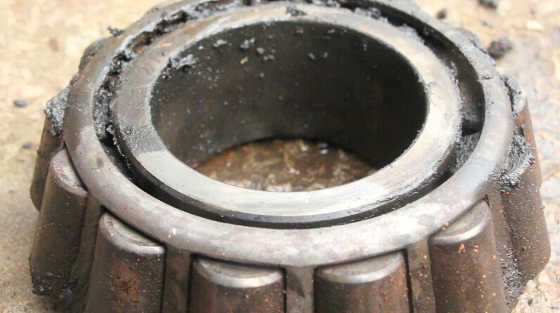 機械零件油汙清洗後.jpg