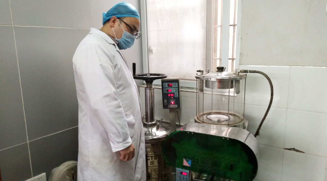湖南中藥熬製72kw電熱蒸汽發生器